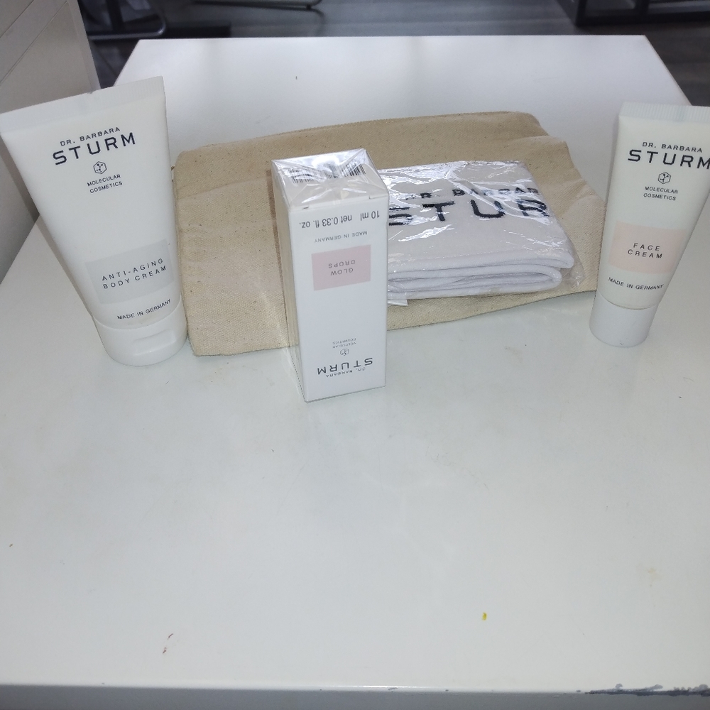 Dr. Barbara Sturm Skincare Minis Set